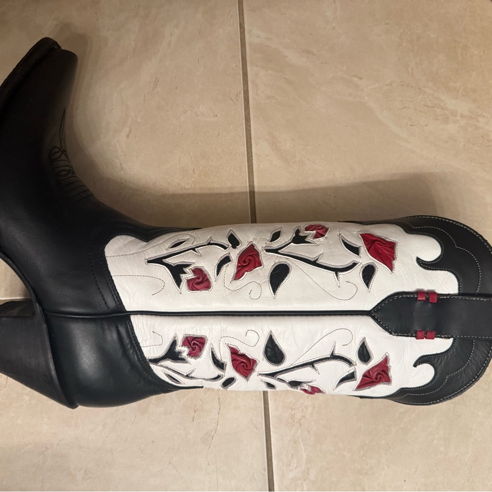 Idyllwind Women’s Rosey Black Western Boots- snip toe - Picture 4 of 12